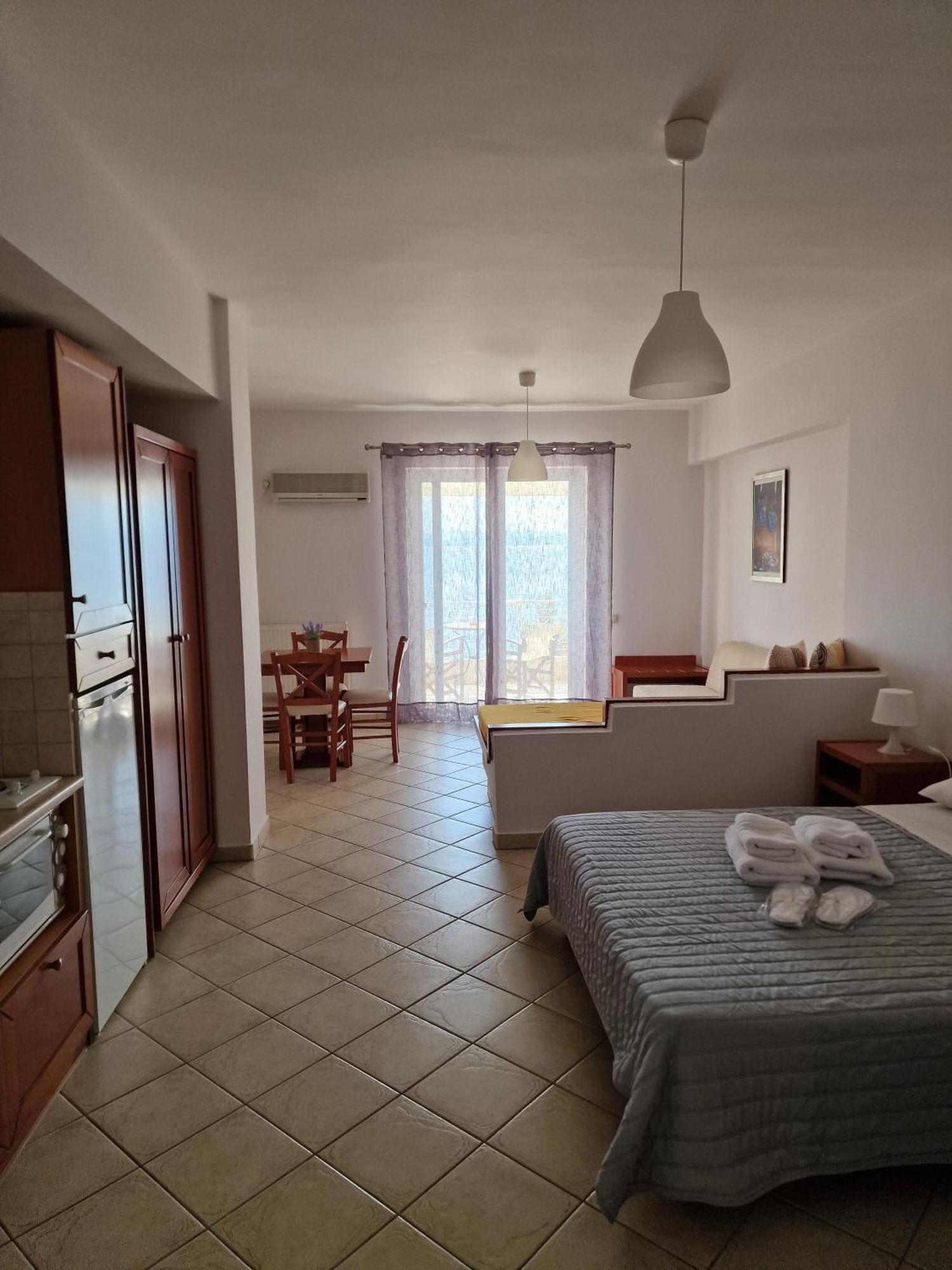 Aparthotel Porto Xronia Khrónia Zewnętrze zdjęcie