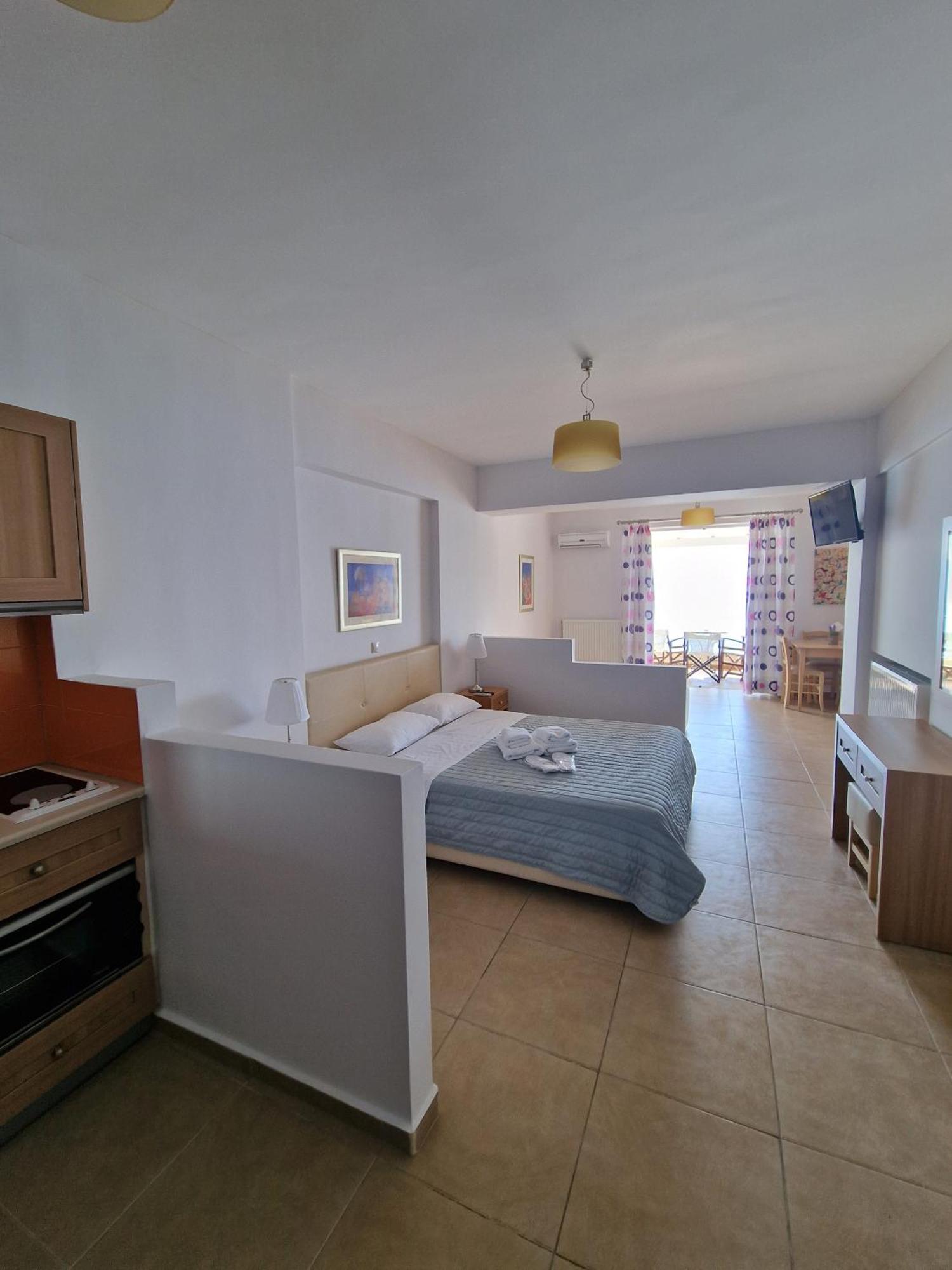 Aparthotel Porto Xronia Khrónia Zewnętrze zdjęcie