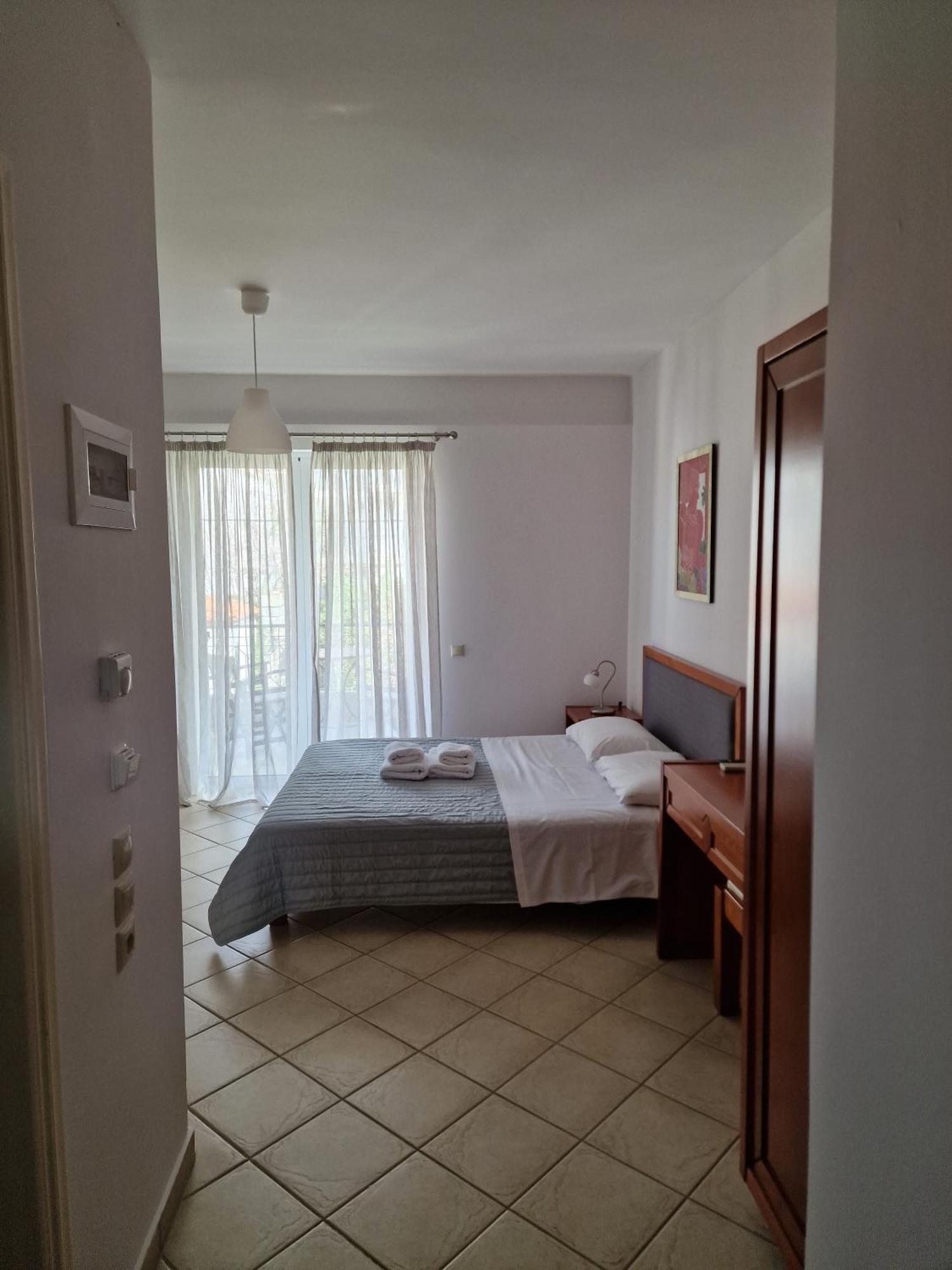 Aparthotel Porto Xronia Khrónia Zewnętrze zdjęcie
